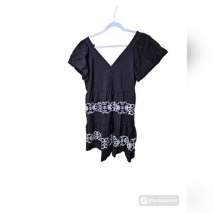 Old Navy Black with white flower embroidered flowy baby doll dress. Medium